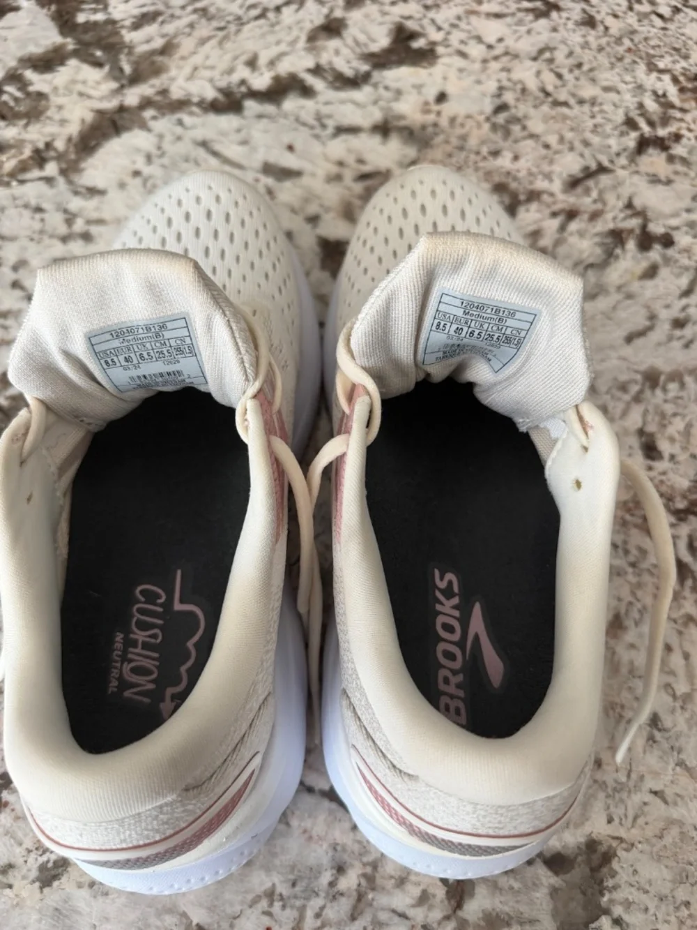 Brooks Brooks Ghost 16 Cushioned Road Running Shoes Womens Size 8.5
